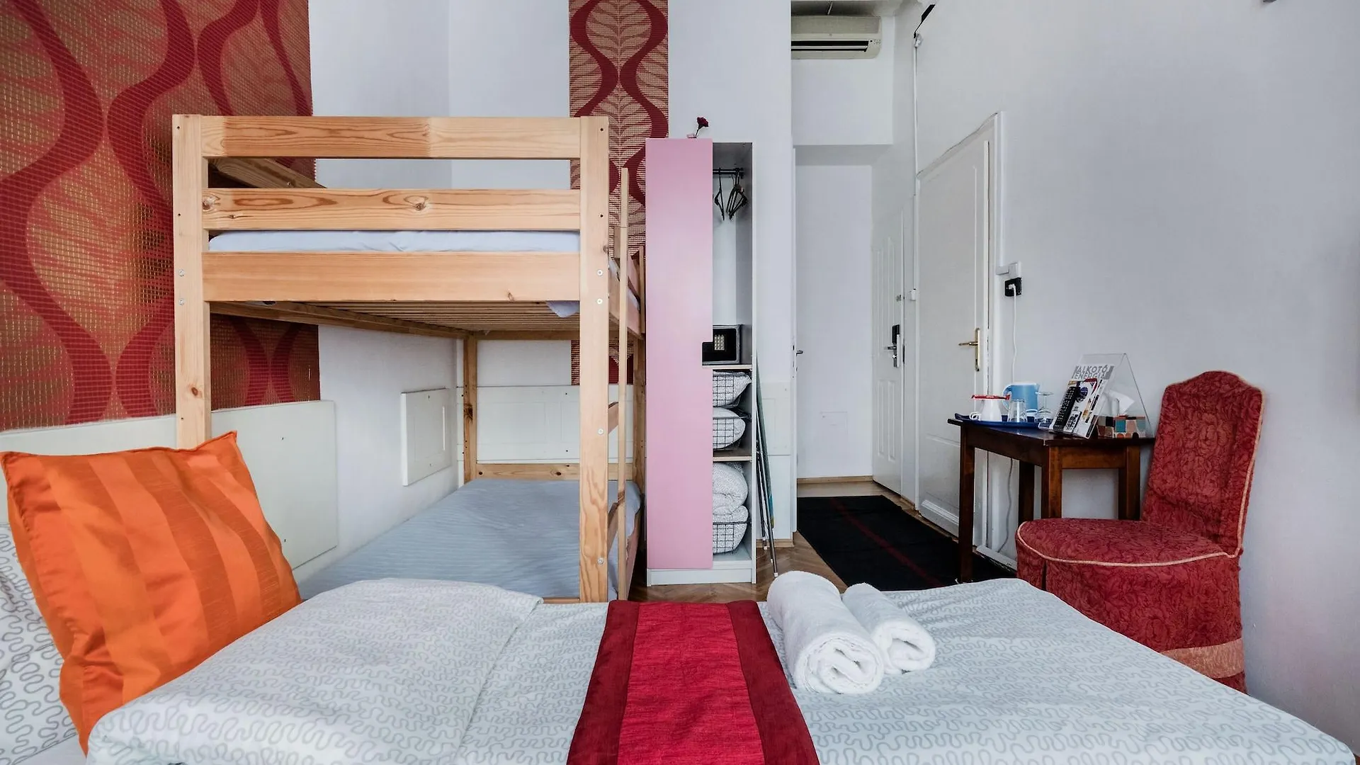 Europa Centerpoint Guesthouse Budapest Apartment