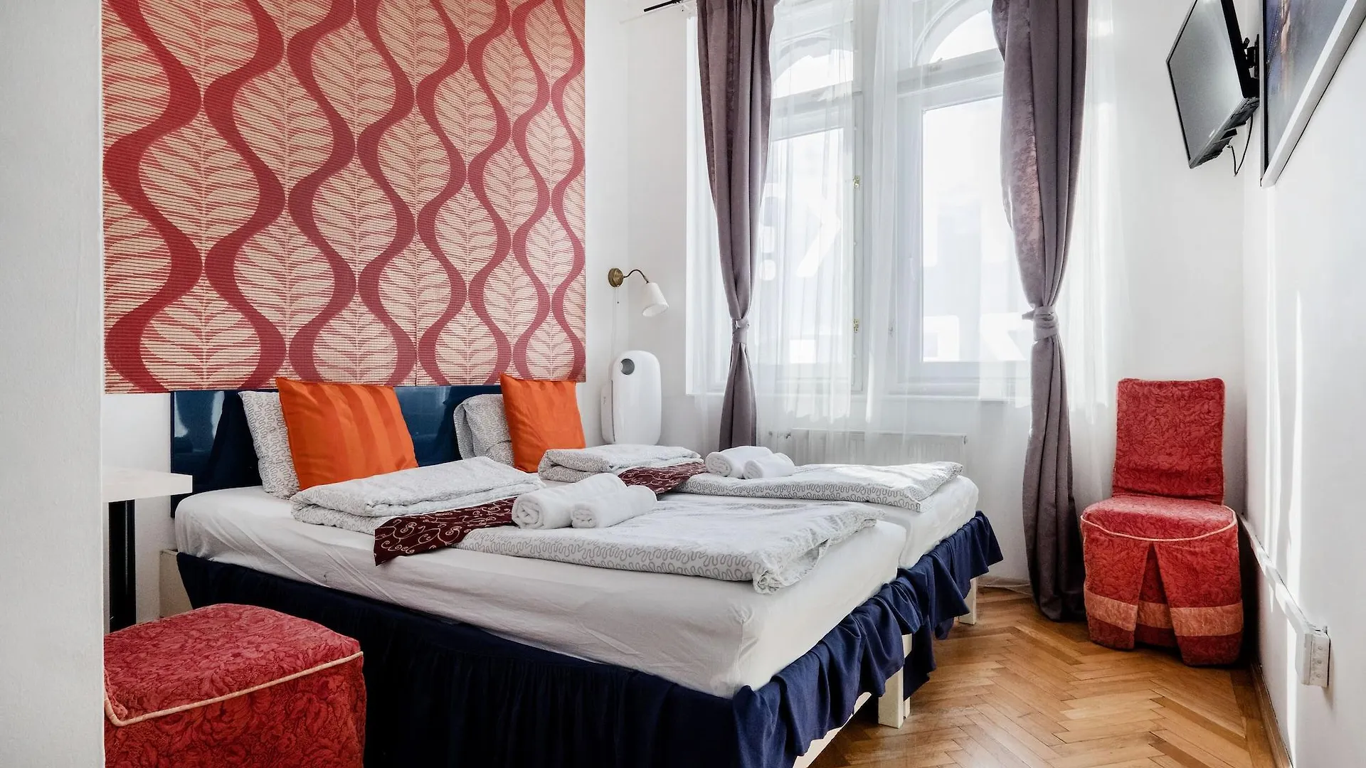 Europa Centerpoint Guesthouse Budapest 0*,